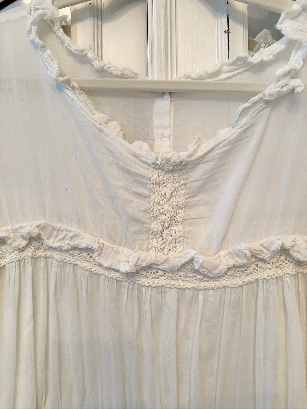 Magnolia Pearl Top - Picture 3 of 7